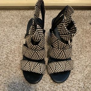 Universal Thread Heels